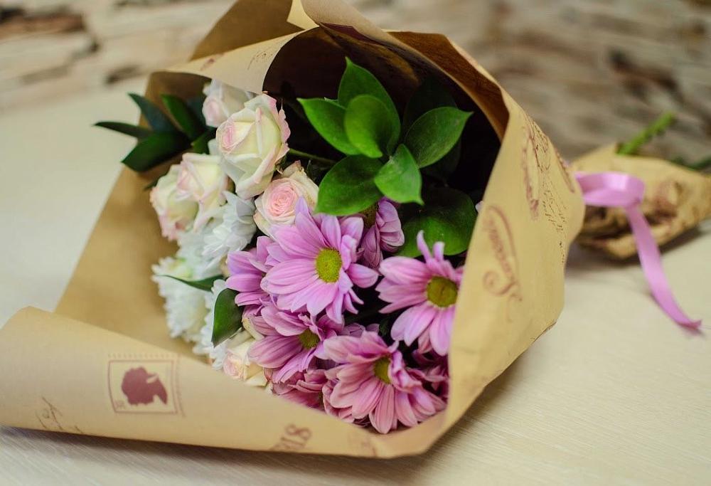 Букет цветов из: Розы и Хризантемы в Верхней Максаковке