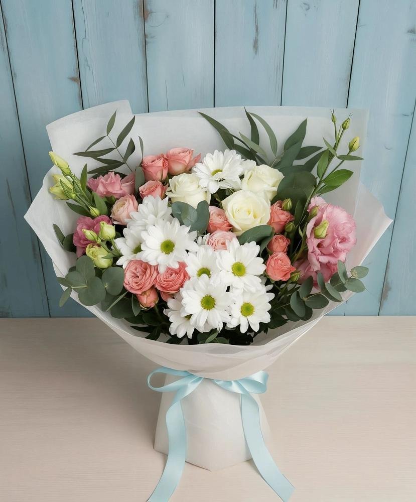 Букет цветов из: Розы, Лизиантусы и Хризантемы в Верхней Максаковке