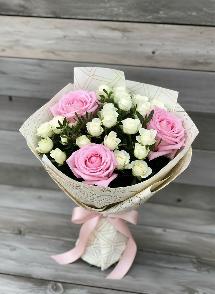 Букет цветов из: Розы в Верхней Максаковке