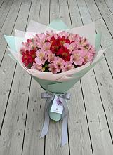 Букет цветов из:  Альстромерии в Верхней Максаковке