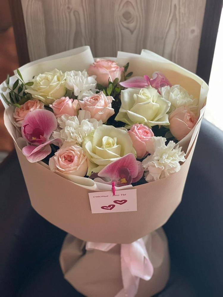 Букет цветов из: Орхидеи, Розы и Гвоздики в Верхней Максаковке