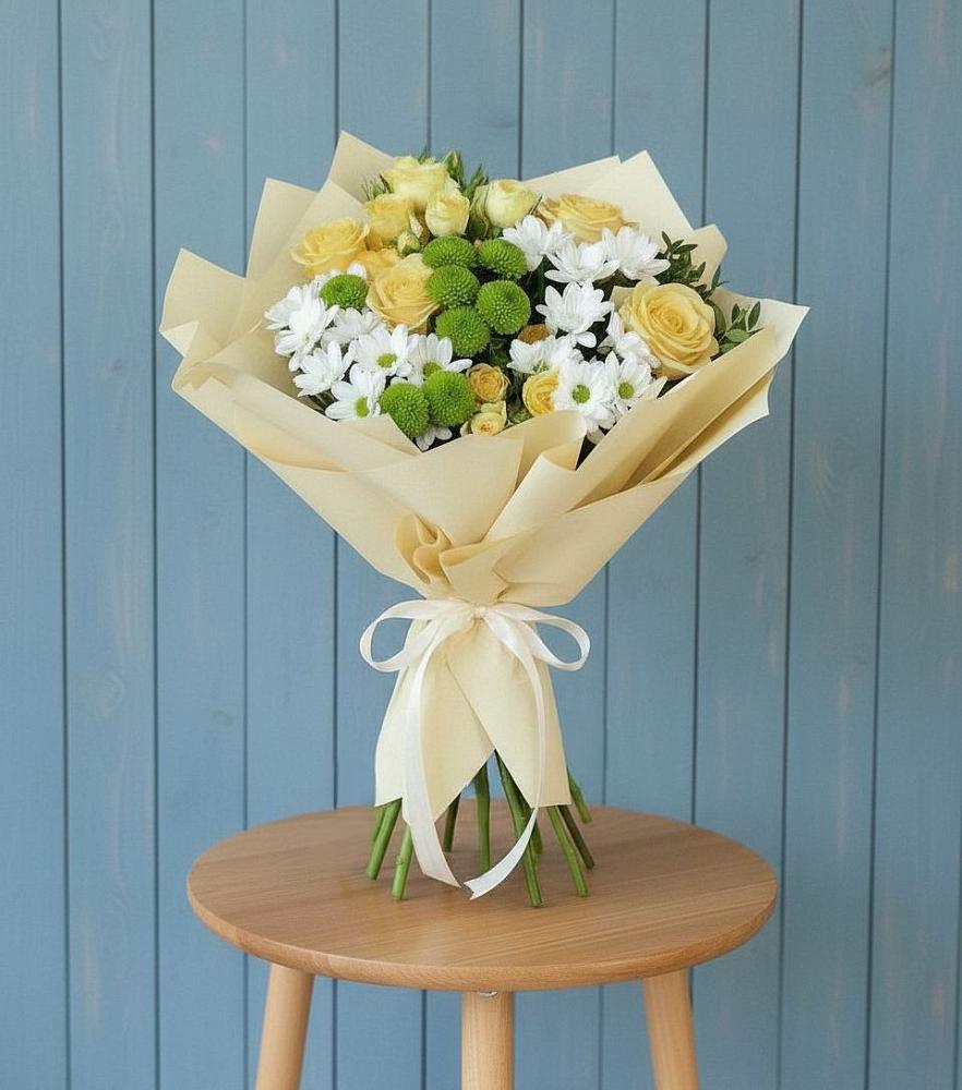 Букет цветов из: Хризантемы и Розы в Верхней Максаковке