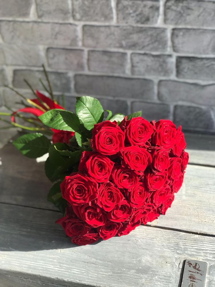Букет Красные розы Фридом в Верхней Максаковке