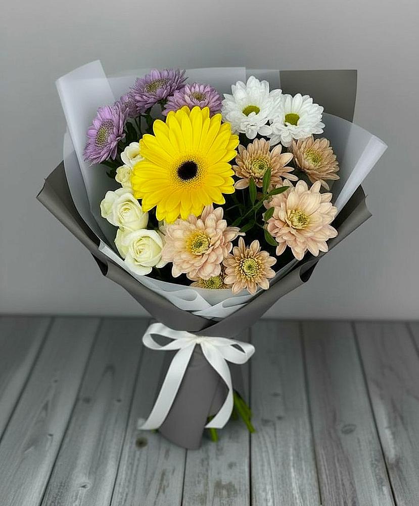 Букет цветов из: Розы, Герберы и Хризантемы в Верхней Максаковке