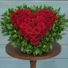 Цветочная композиция из Розы в виде сердца #REPLACE_PRED# Верхней Максаковке