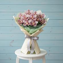 Букет цветов из:  Орхидеи и Розы в Верхней Максаковке