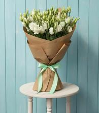 Букет цветов из:  Лизиантусы в Верхней Максаковке