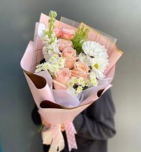 Букет цветов из:  Хризантемы и Розы в Верхней Максаковке