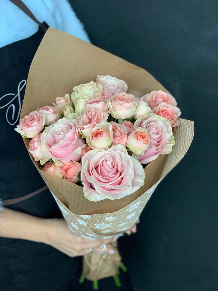 Букет цветов из: Хризантемы и Розы в Верхней Максаковке