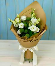 Букет цветов из:  Хризантемы и Лизиантусы в Верхней Максаковке