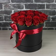 Цветочная композиция из Розы в шляпной коробке #REPLACE_PRED# Верхней Максаковке