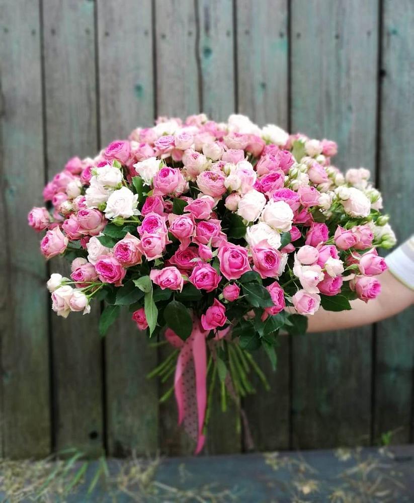 Букет Розовые кустовые розы Натали и Лав Лидия в Верхней Максаковке