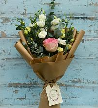 Букет цветов из:  Розы и Лизиантусы в Верхней Максаковке