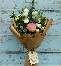 Букет цветов из:  Розы и Лизиантусы в Верхней Максаковке